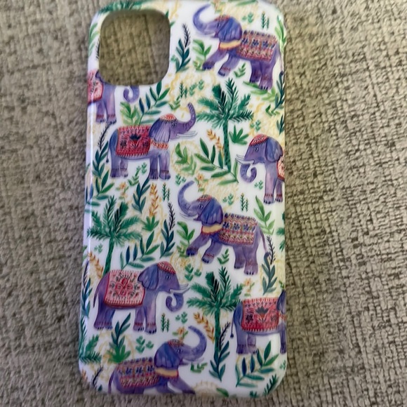 Casely - Picture 1 of 1